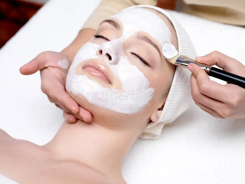 Refreshing Facial Treatment